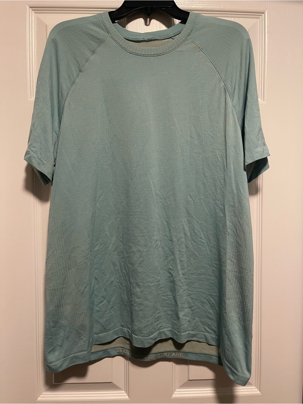 Lululemon Metal Vent Tech Men's Light Teal Crewneck Short Sleeve Shirt
